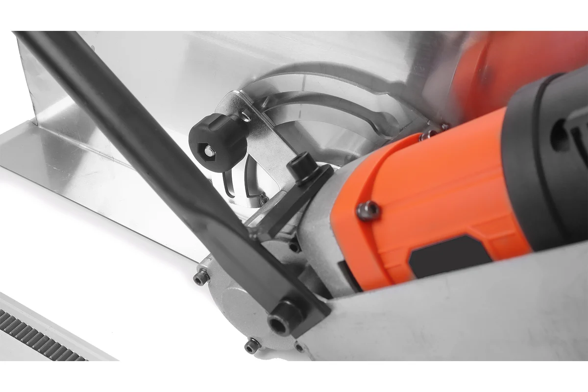 Стенорезная машина MESSER BL600 с бесщеточным двигателем с направляющей шиной 10-46-600 (глубина резки 260мм, диаметр диска 600мм, посадочный диаметр 25,4 мм)