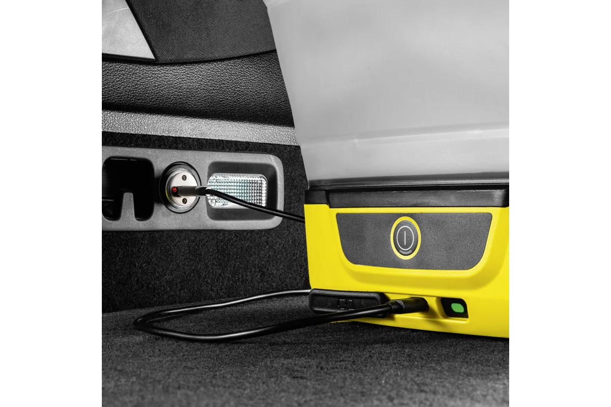 Аккумуляторная мойка высокого давления Karcher OC 3 Foldable (бак 8л, длина шланга 1.8. 2л в мин)
