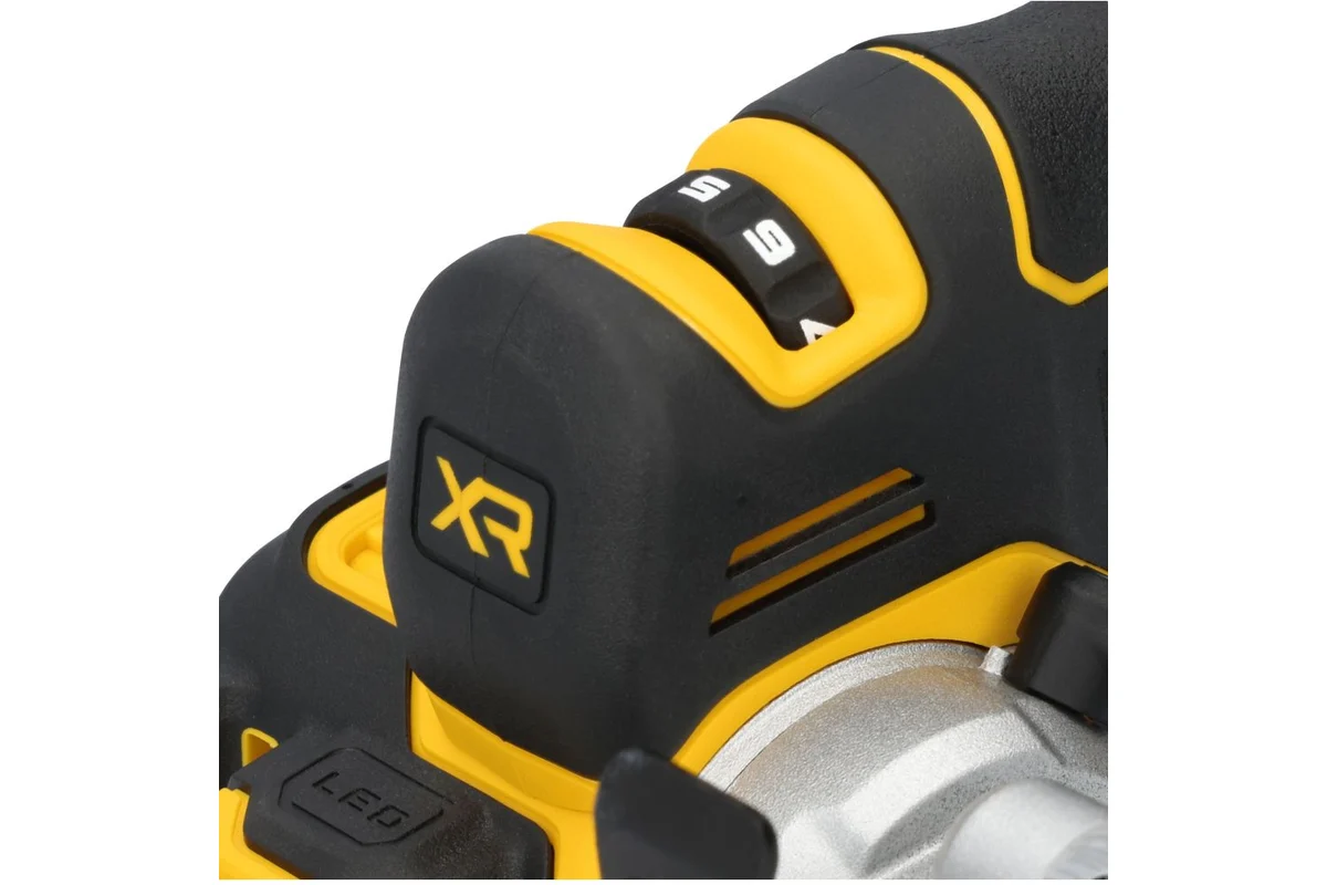 Аккумуляторная ленточная шлифмашина (напильник) dewalt DCM200N 18В